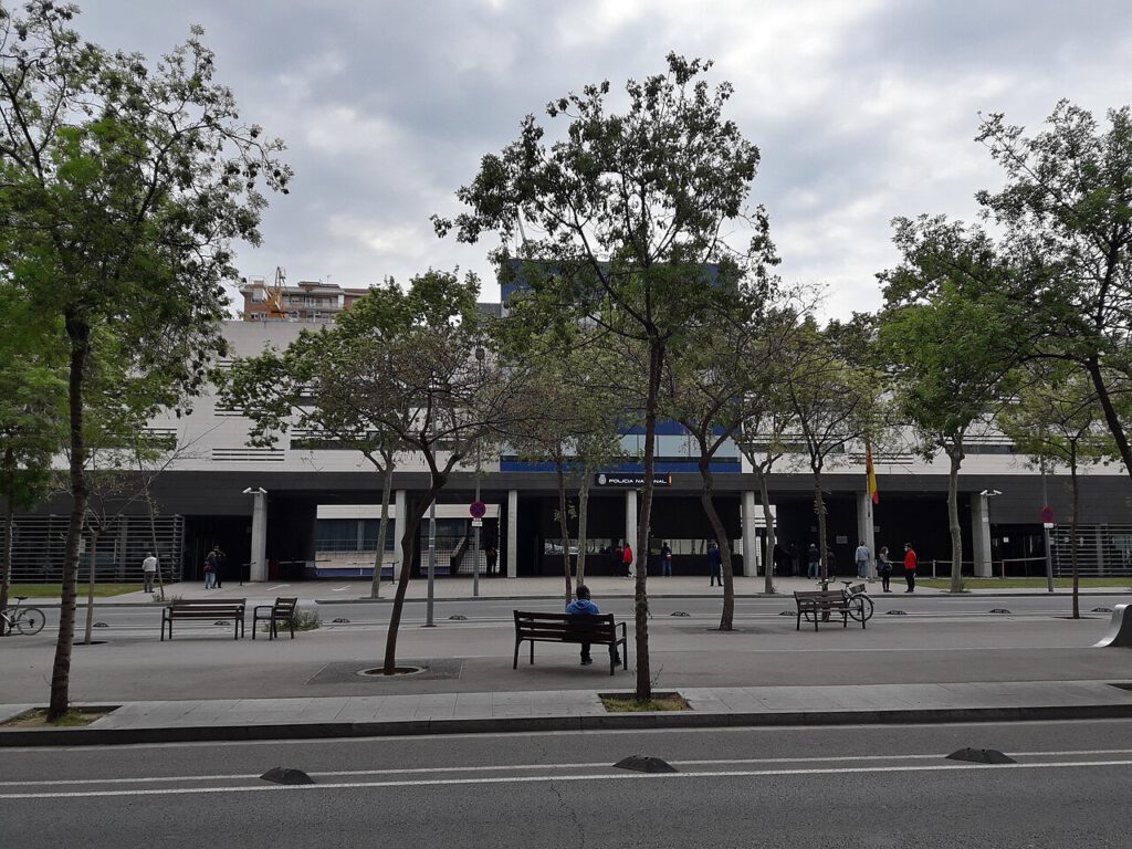 Comisaría de la Policía Nacional en la Rambla de Guipúscoa, Barcelona, donde se tramita la TIE