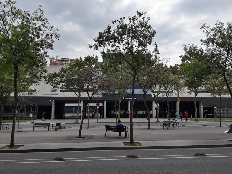 Comisaría de la Policía Nacional en la Rambla de Guipúscoa, Barcelona, donde se tramita la TIE